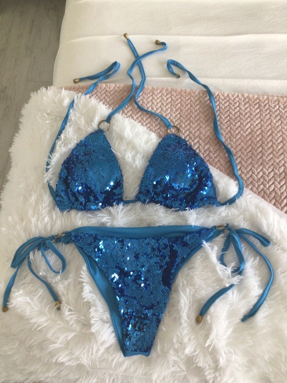 Bikini in sequins